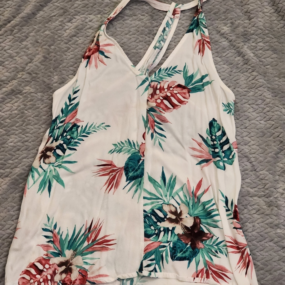 Used - Women's- BB Dakota Shirt - Size Small
